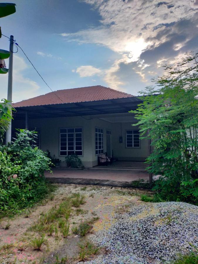 Sya Al-Yahya Homestay Куала-Тренгану Экстерьер фото